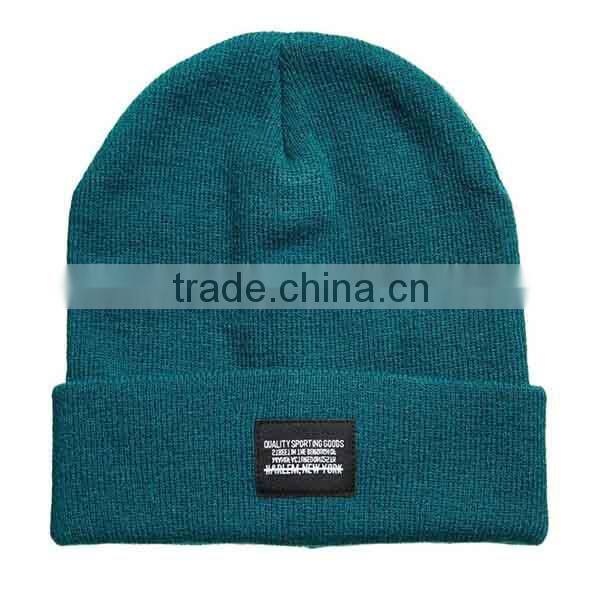 Custom wholesale beanie with custom label