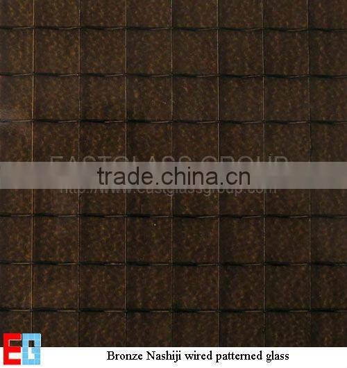 Nashiji wired patterned glass