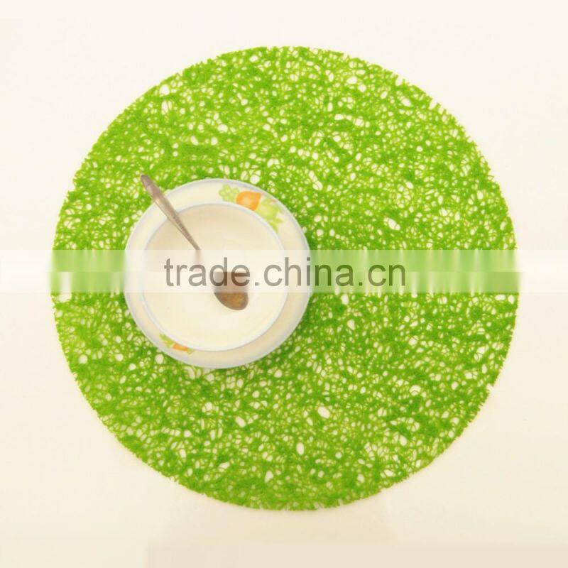 15 inch Round PE Place Mat In Green - Set of 12