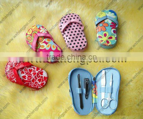 slippers shape nail-clippers set