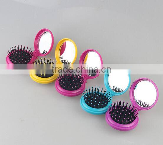 Plastic Combs in different colours