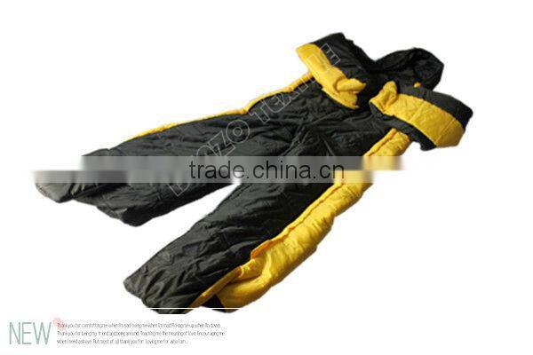 Wearing body sleeping bag