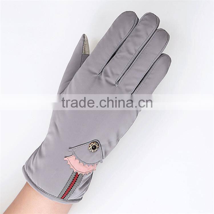 China Anti-slip Touch Screen Big Warm Cotton Polyester Gloves Winter Warm Embroidered Glove