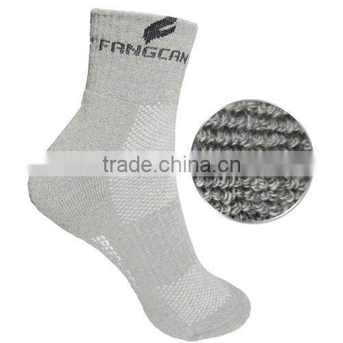 High quality men cotton comfortable sports socks With Terry