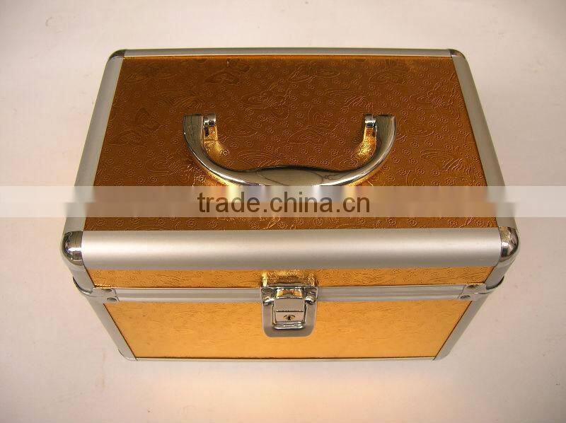 2013 new design aluminium Tattoo Kit Case , cosmetics case with plate inside and compartments size :370*230*270MM