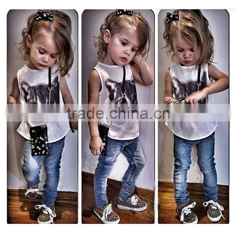Hot Sale 2016 European Modeling Summer Girl Cloth Set Sleeveless Cat Printed Shirt + Denim Jeans 2pcs Cloth Set