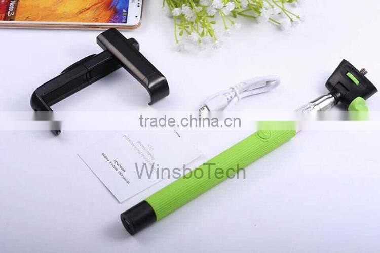 Wholesale alibaba extendable selfie stick with remote for smartphone
