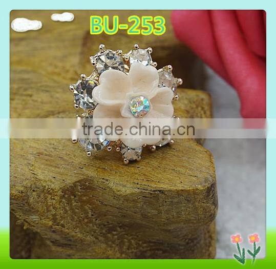 Wholesale decorative flower rhinestone button