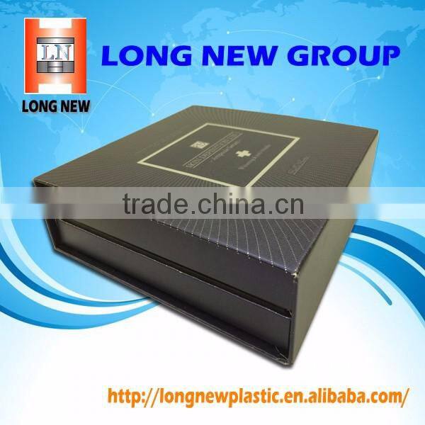 Customized Black Magnetic Closure Cardboard Packaging Box