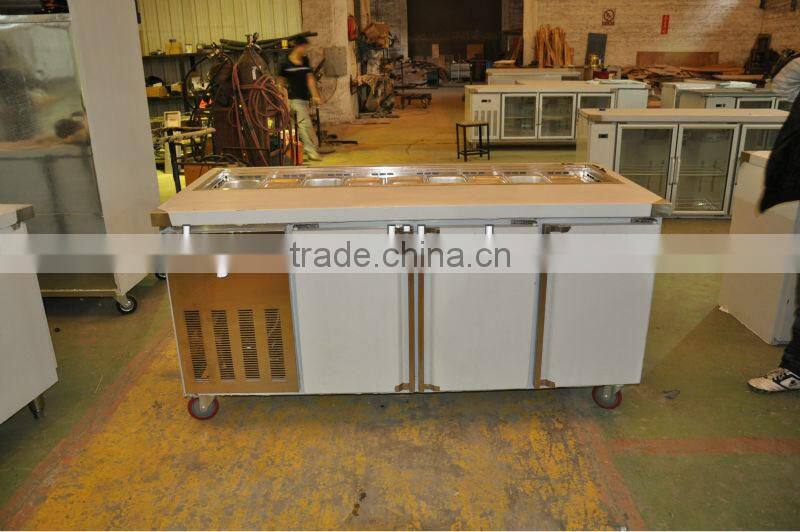 Kitchen salad refrigerated counter /underbar fridge/ kichen refrigerator