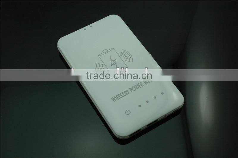 QI wireless charging power bank