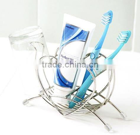 Lovers Desk Heart Shaped Pink Metal Toothpaste Toothbrush Holder Rack