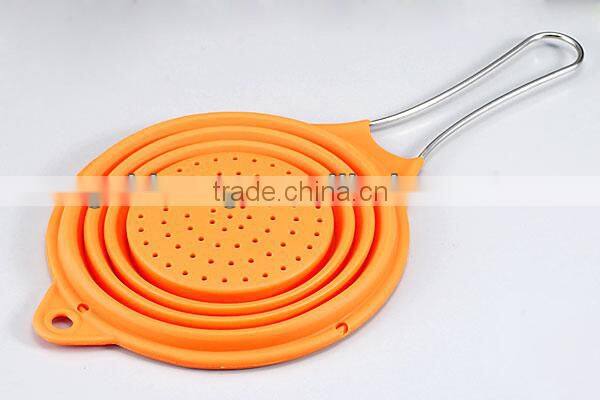silicone collapsible colander with stainess steel handle