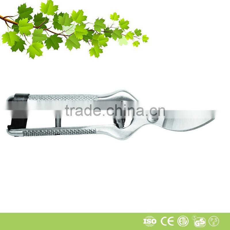 Teeth Making on the blade and Curved balde design garden tool scissor