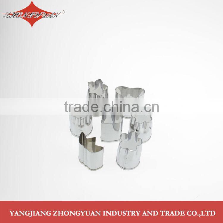 Set of 7 stainless steel different shape cookie cutter