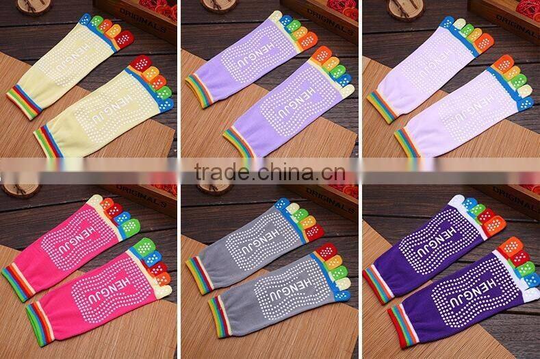 japanese pure color five toe teen girl tube socks with grip socks