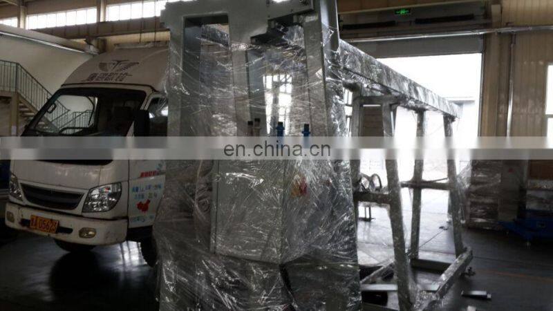 Crmping machine for wood window