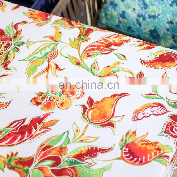 European Holiday Christmas Poinsettia Floral Design Printed Oblong Rectangle Tablecloth