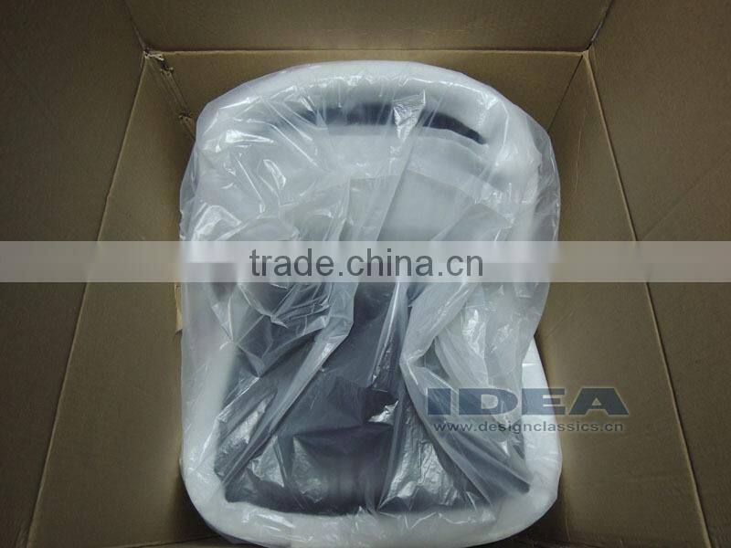 Replica Charles Plywood Lounge Chair - Black Color