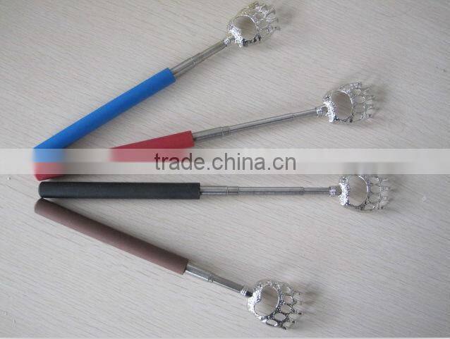Wholesale Handheld Telescopic Zinc Alloy Bear Claw Back Scratcher With Non-slip PVC Cushion Grip