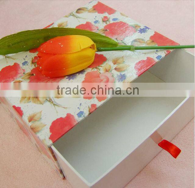 paperboard &cardboard box with see through window