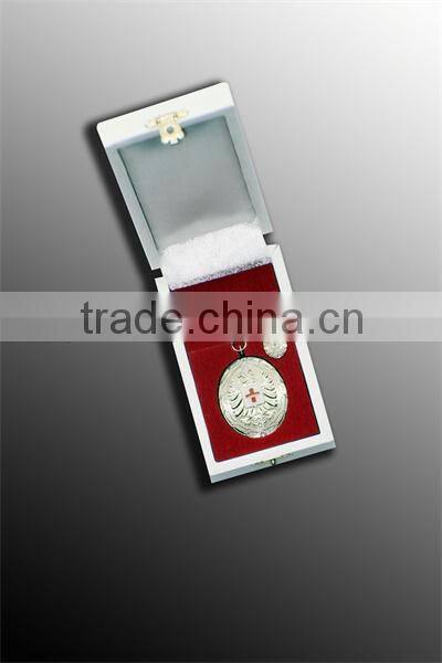 Custom gold metal souvenir hiking award medallion