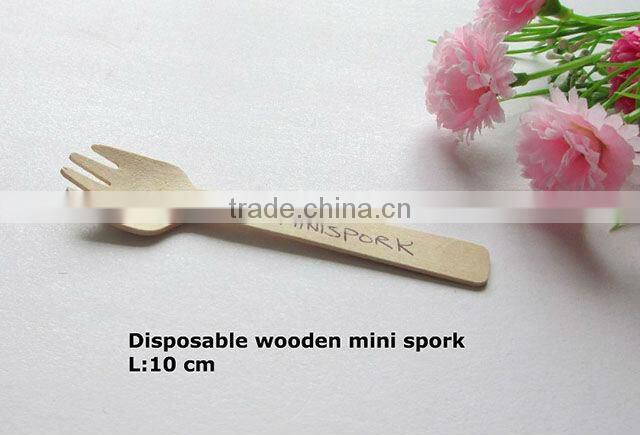 Disposable wooden mini spork