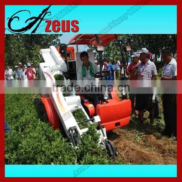 Automatic Self-propelled Mini Peanut Harvester for Sale 0086 15036019330