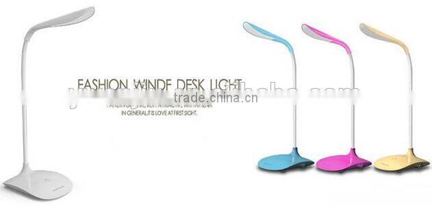Supply Creative fashion USB charging light adjustable LED lamp / folding table lamp