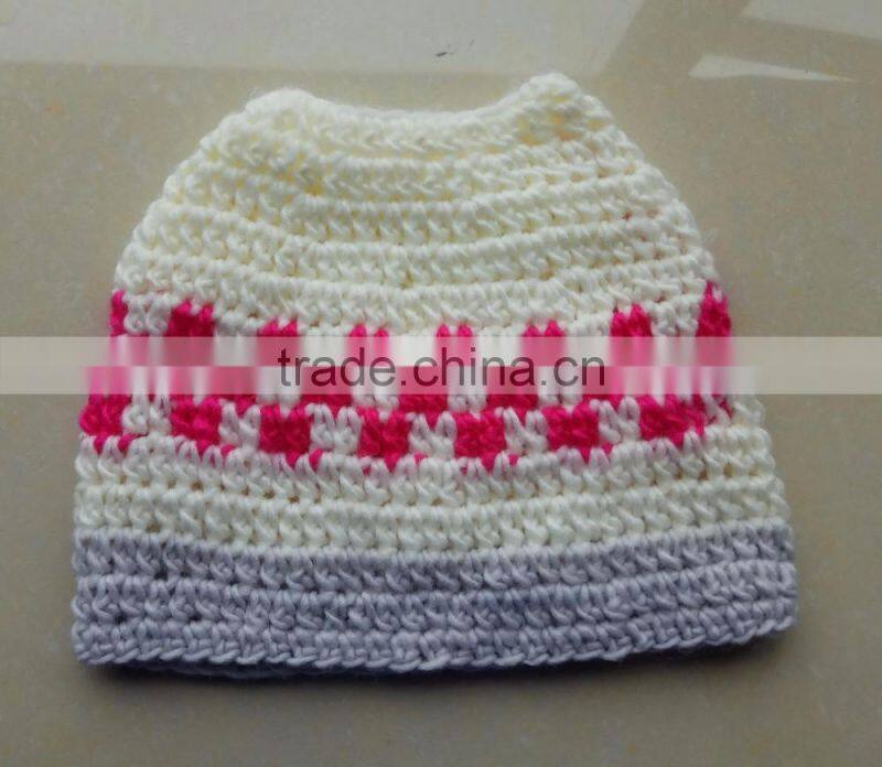 Fashion Pattern Winter Knitted Ponytailers Bun Hat