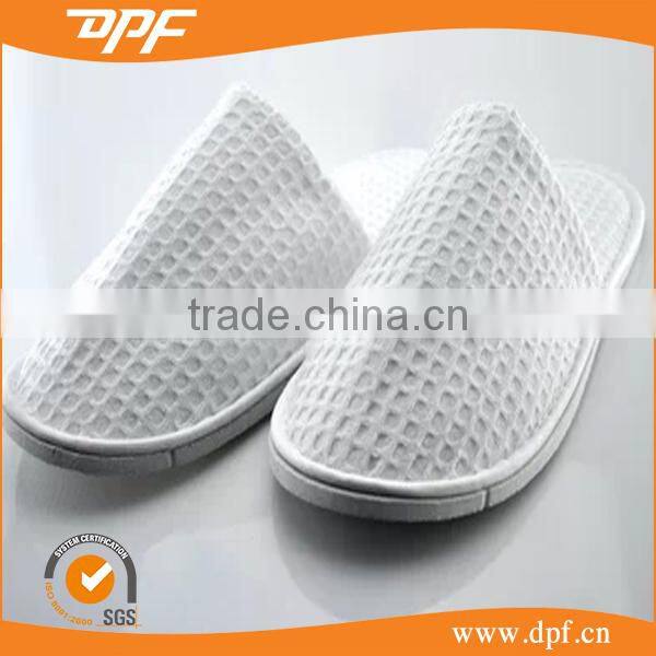 new design super comfortable free size thick hotel slippers