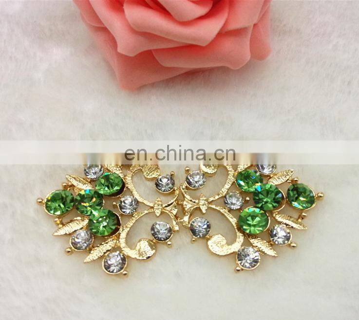 2016 fashion design acrylic shoe accressory with pearl decoration