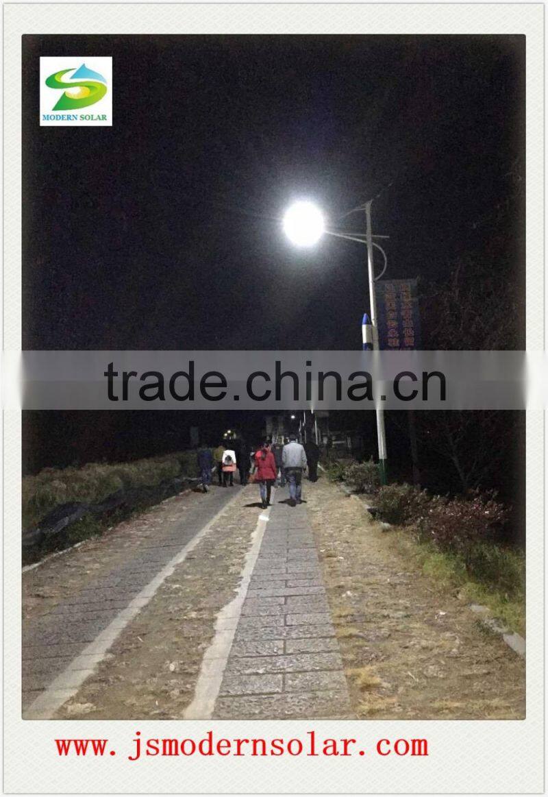 cheaper price 5 years Warranty 8M 60W Solar LED Street Lights(fighter 11#series)