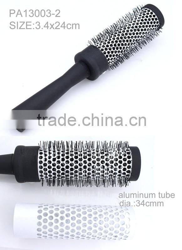 hair straightening brush with antistatic material