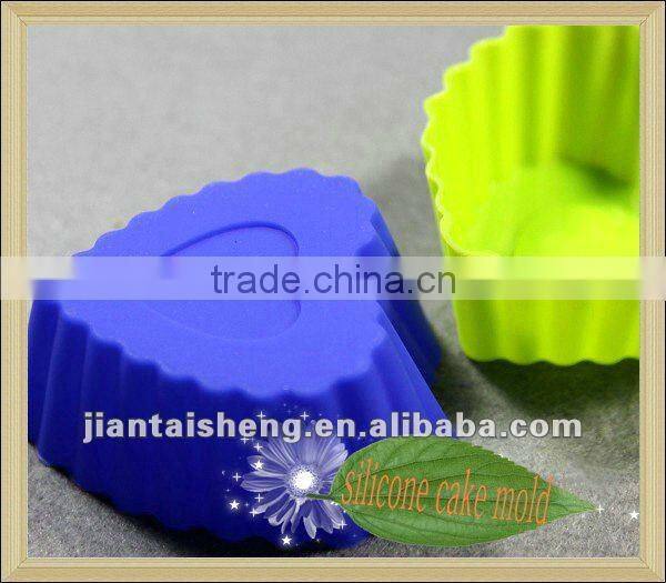 Heart shape silicone molds for cake decorating sales promotion