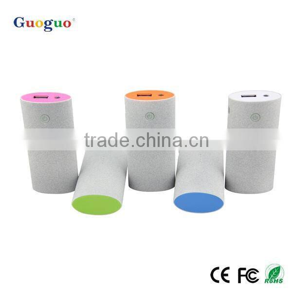 Guoguo factory price high quality ultra slim LED torch robber coating 4400mAh portable power bank for iphone7