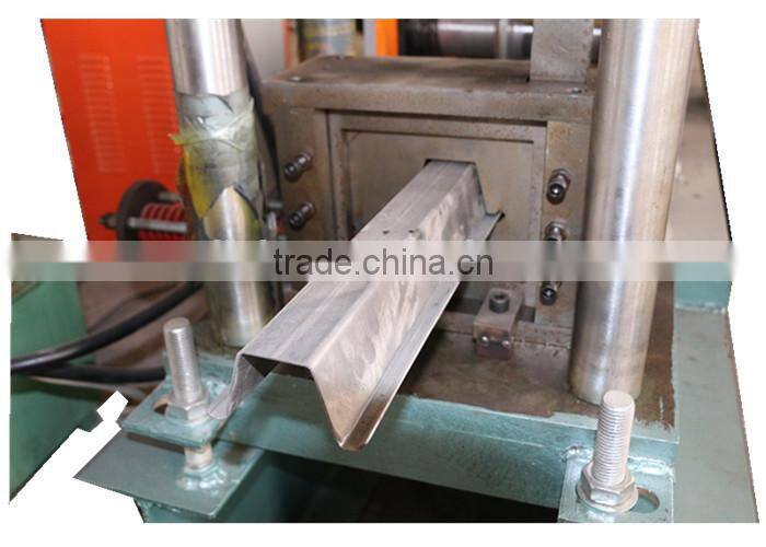 High speed metal hat roll forming machine