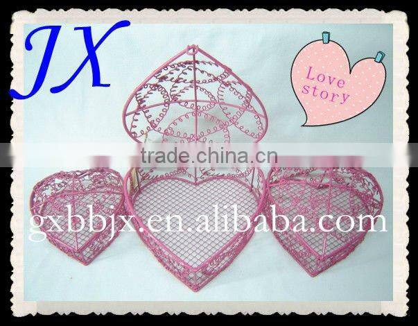 Heart shaped pink wire love gift box set of three