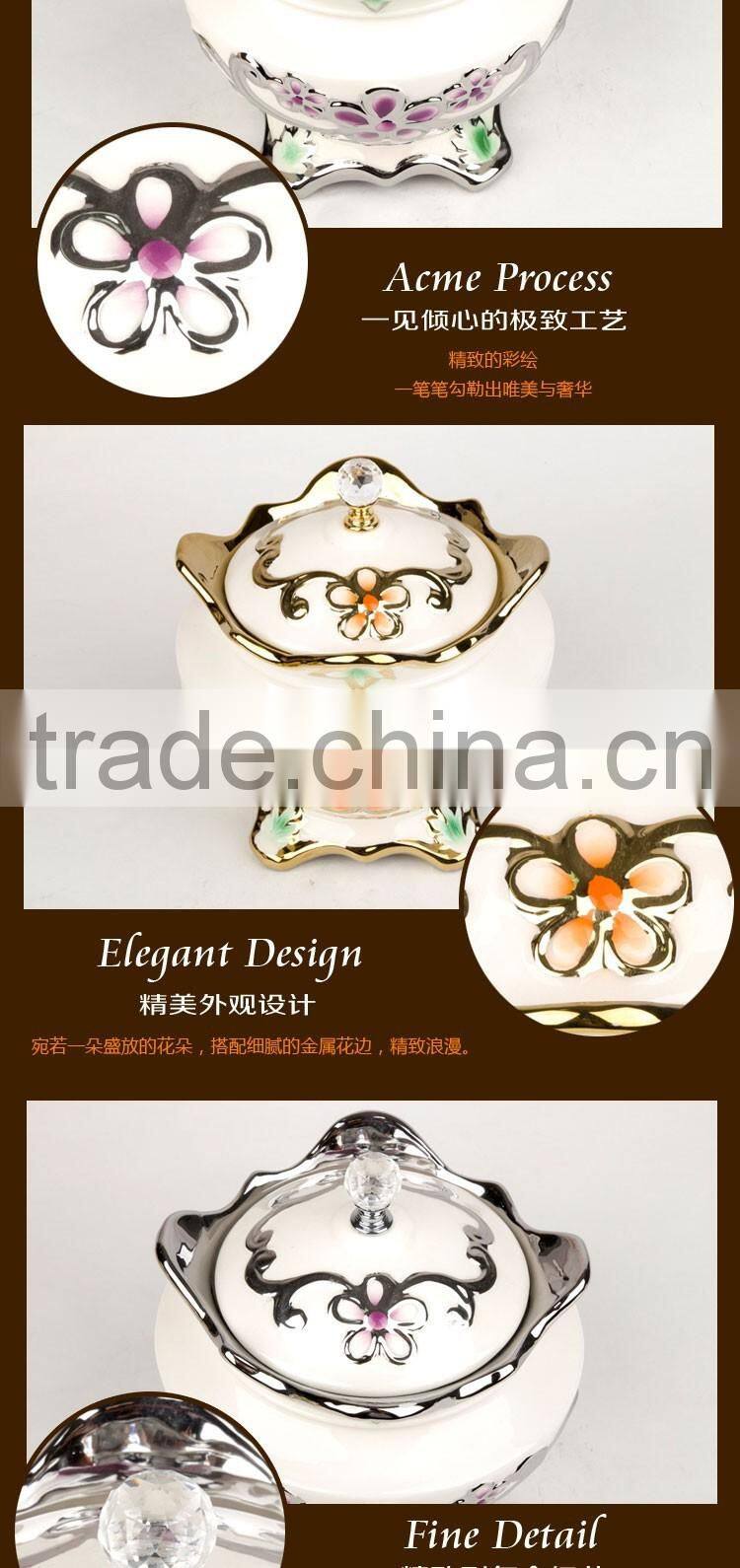 Wholesale High Quality golden ashtrey, porcelain astray with lid
