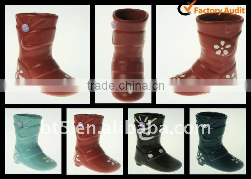 9" Shoe shape ceramic vase