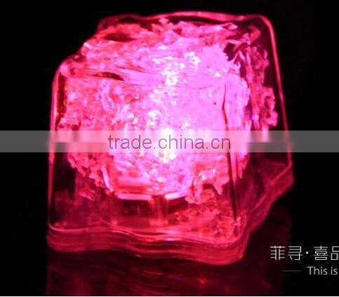 Bar Glow Ice Cube