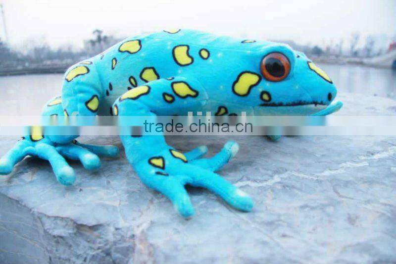 2014 hot realistic plush toy frog