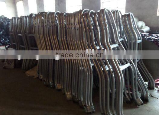 Metal tray material wheelbarrow with pneumatic wheel ,high quality wheelbarrows