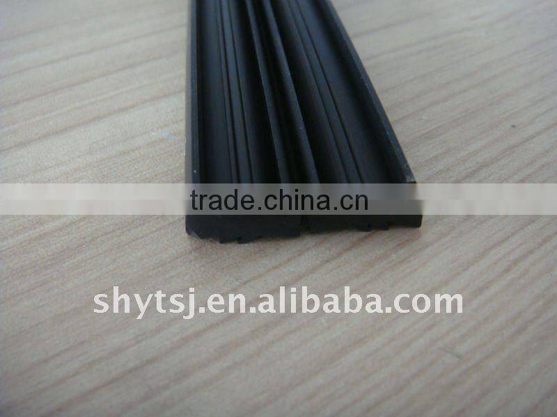 Glass article plug to fix glasses