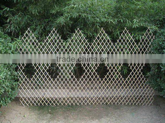 Natural Folding Garden planter trellis