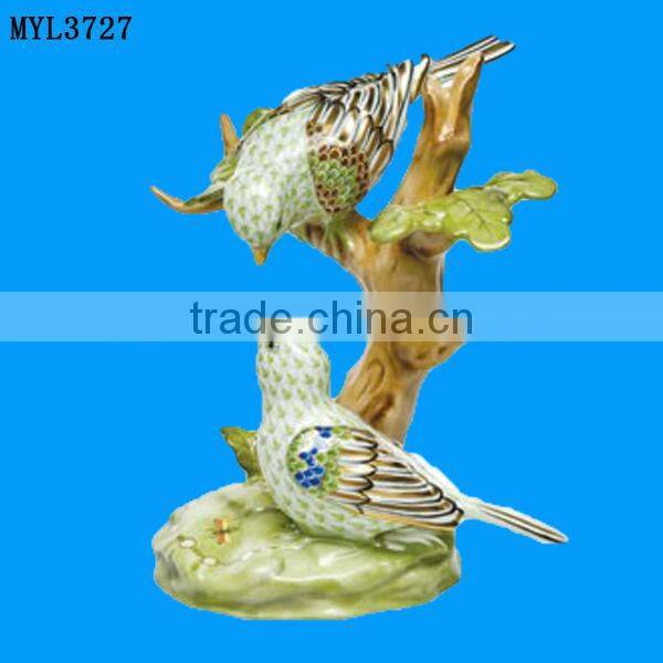 Resin couple Rothchild bird statue on tree branch