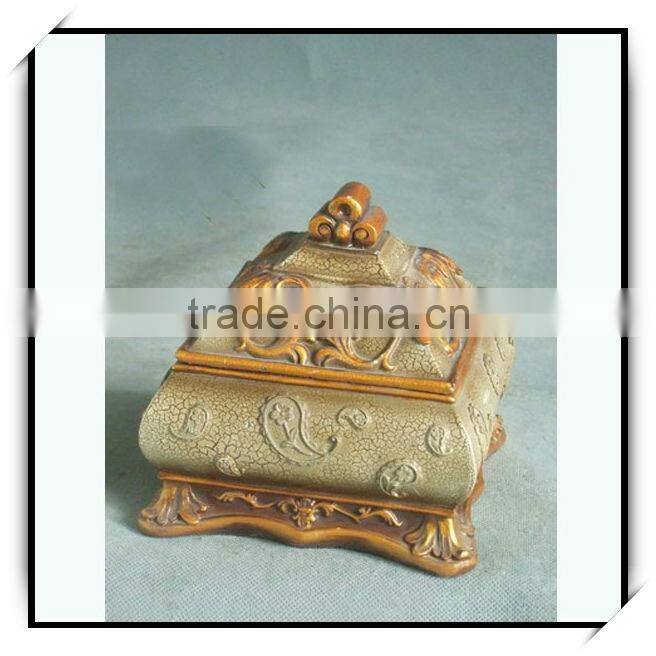 Wholesale OEM traditional polyresin hand painted trinket boxes