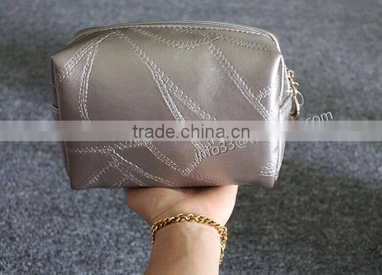 Fshion !!!Shenzhen factory custom Women's cosmetic bag Embroidery pattern bulk cosmetic bags