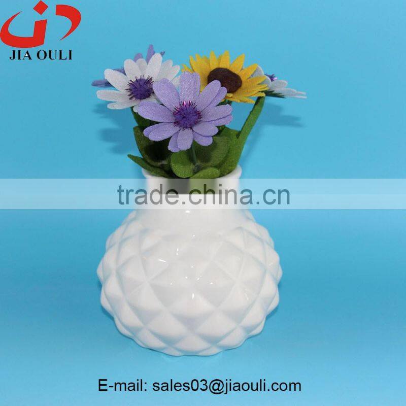 Glazed Red Ceramic Vase Centerpieces for wedding table