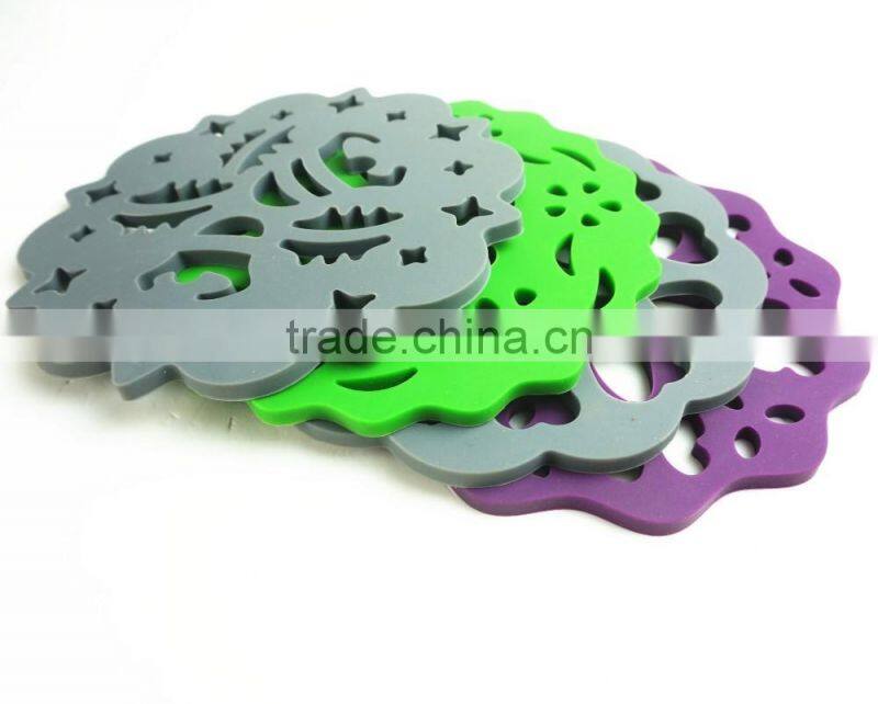 16142 flower shape unti-skidding table silicone mat
